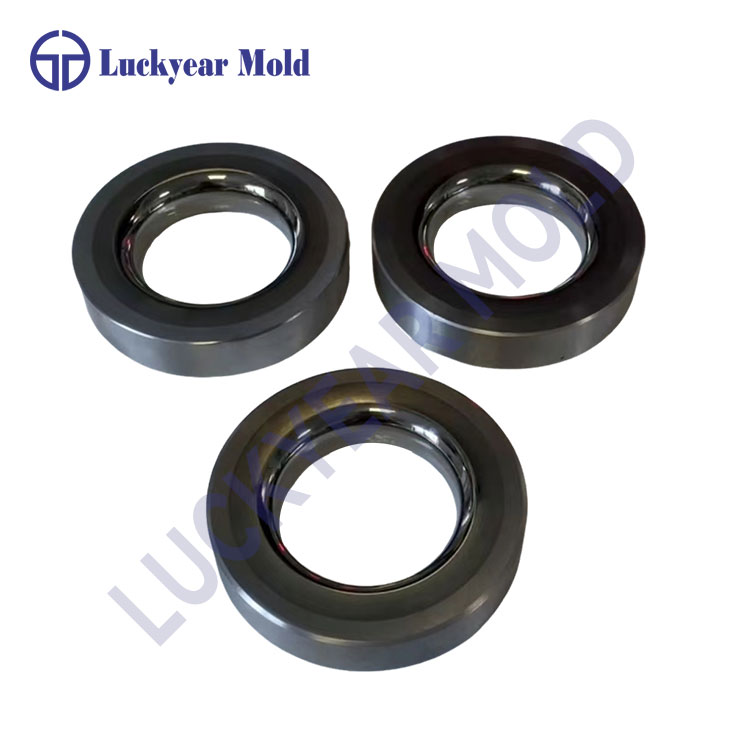 Forståelse af slag og matricer af hårde legeringer